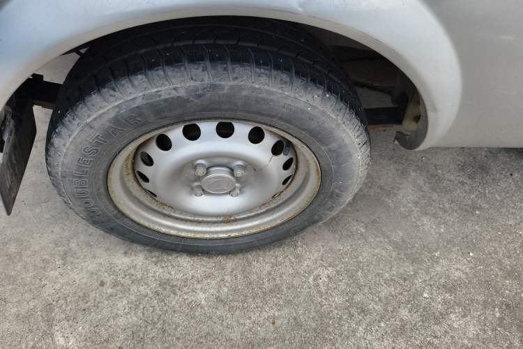Used Dongfeng Xiaokang K05S 2019 1.2L Practical Version China VI Standard DK12 Right Front Wheel Hub