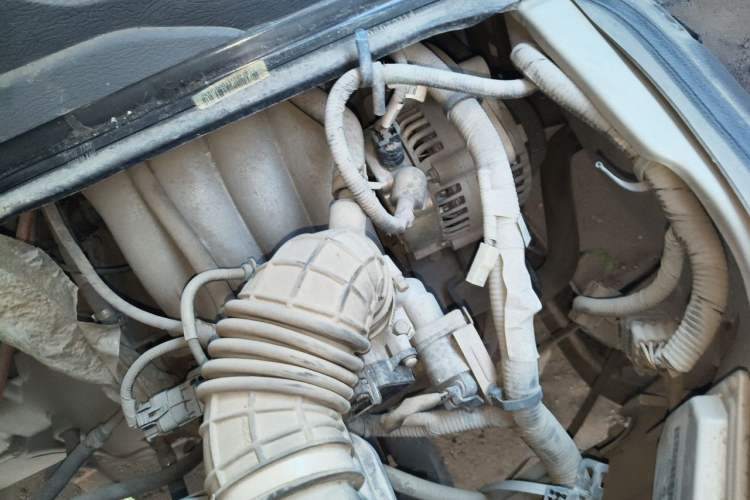 Used Dongfeng Xiaokang K05S  Engine Bay Left