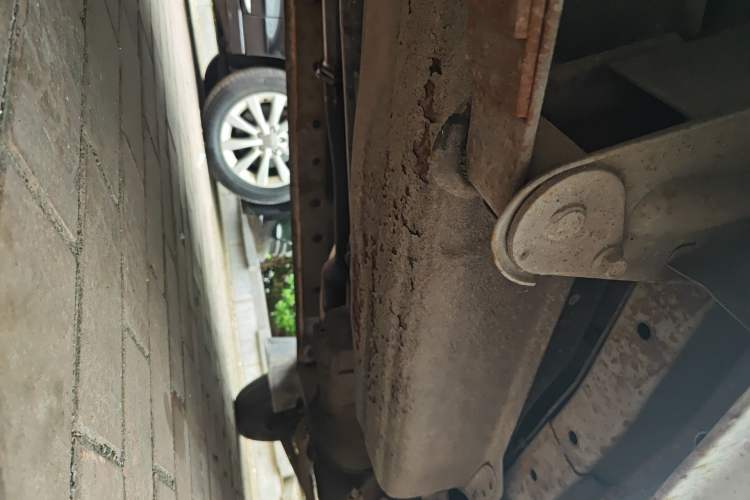 Used Dongfeng Xiaokang K05S  Chassis Rear Right