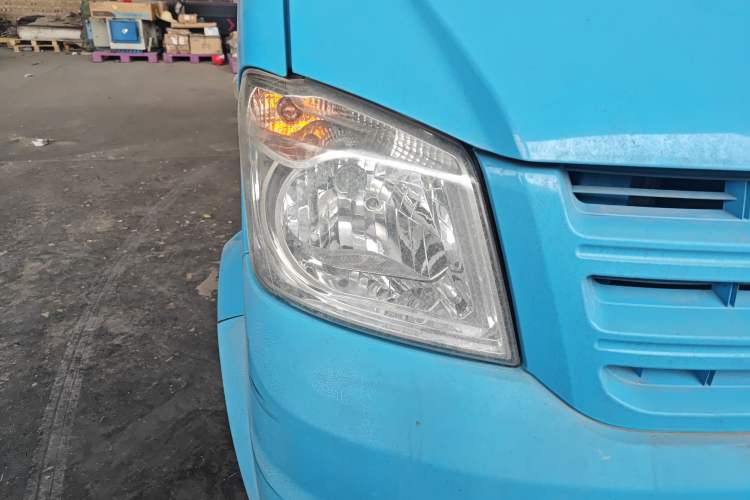 Used Dongfeng Xiaokang K05S 2016 1.0L Practical Version DK10 Right Front Headlight