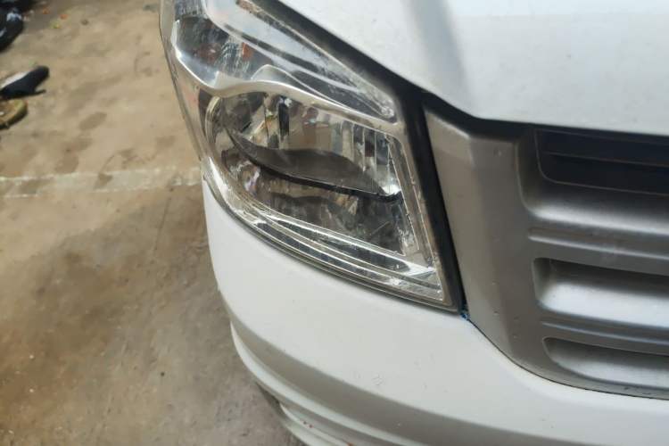 Used Dongfeng Xiaokang K05S  Right Front Headlight