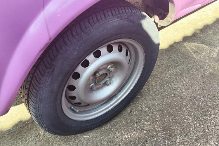 Used Dongfeng Xiaokang K05S 2016 1.2L Practical Version DK12-10 Right Front Wheel Hub