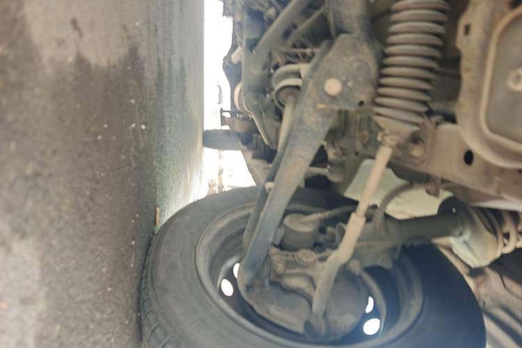 Used Dongfeng Xiaokang K05S 2016 1.2L Practical Version DK12-10 Chassis Front Left
