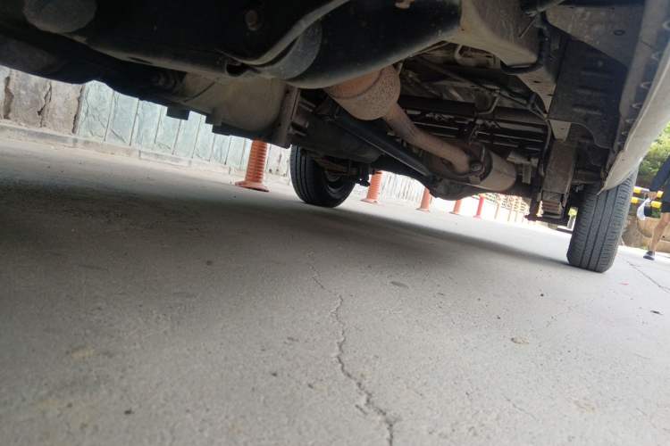 Used Dongfeng Xiaokang K05S  Chassis Front Left