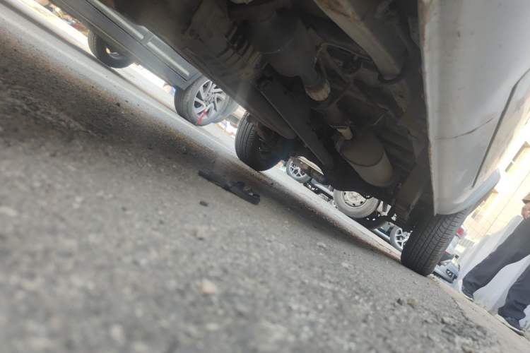 Used Dongfeng Xiaokang K05S 2016 1.2L Practical Version DK12-10 Chassis Front Left