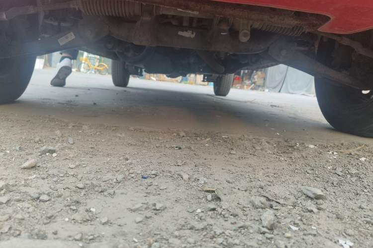 Used Dongfeng Xiaokang K05S 2016 1.2L Practical Version DK12-10 Chassis Front