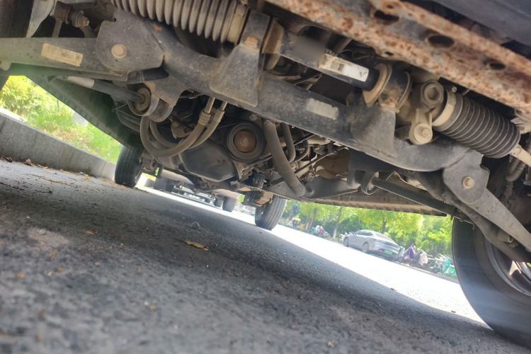 Used Dongfeng Xiaokang K05S 2016 1.2L Practical Version DK12-10 Chassis Front