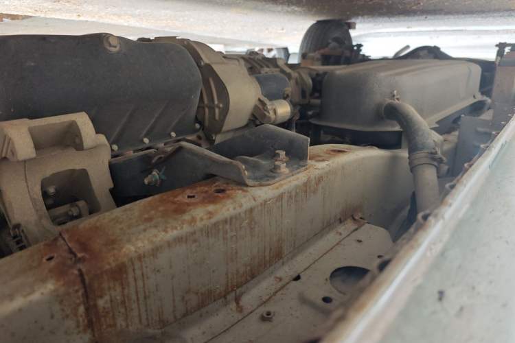 Used Dongfeng Xiaokang K05S 2016 1.2L Practical Version DK12-10 Chassis Front Right