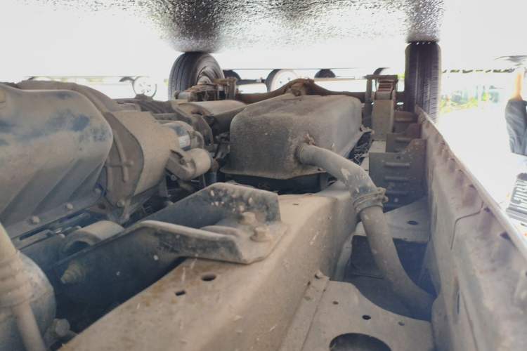 Used Dongfeng Xiaokang K05S 2016 1.2L Practical Version DK12-10 Chassis Front Right