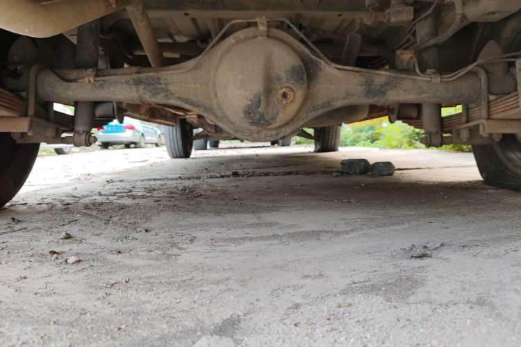 Used Dongfeng Xiaokang K05S 2016 1.2L Practical Version DK12-10 Chassis Rear
