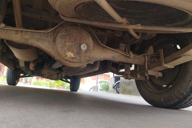 Used Dongfeng Xiaokang K05S 2016 1.2L Practical Version DK12-10 Chassis Rear