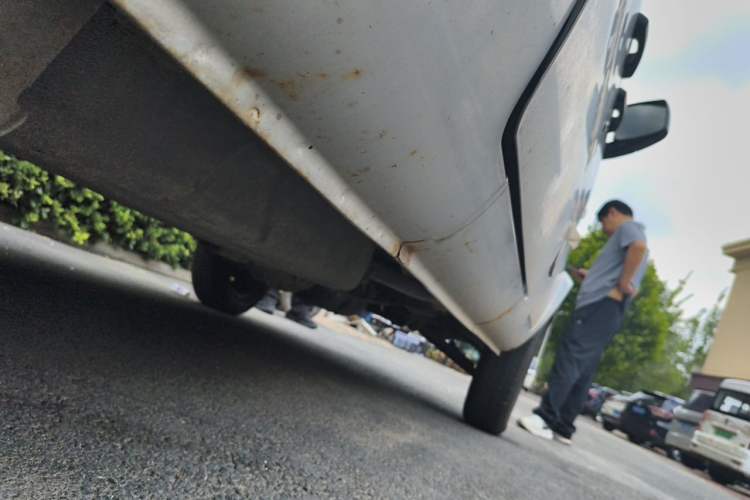Used Dongfeng Xiaokang K05S  Chassis Rear Right