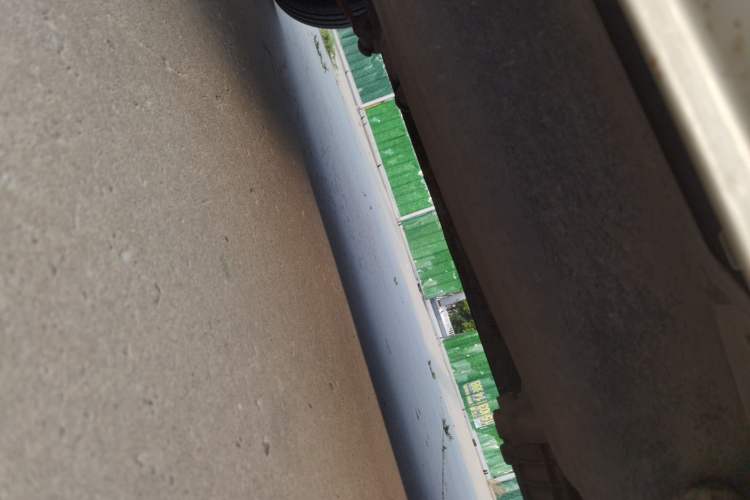Used Dongfeng Xiaokang K05S 2016 1.2L Practical Version DK12-10 Chassis Rear Right