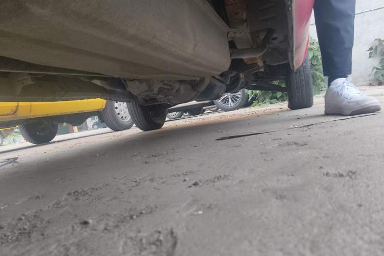 Used Dongfeng Xiaokang K05S 2016 1.2L Practical Version DK12-10 Chassis Rear Right