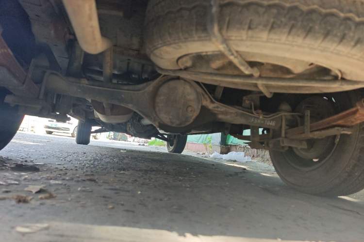Used Dongfeng Xiaokang K05S 2016 1.2L Practical Version DK12-10 Chassis Rear
