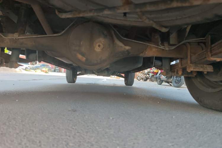 Used Dongfeng Xiaokang K05S 2016 1.2L Practical Version DK12-10 Chassis Rear