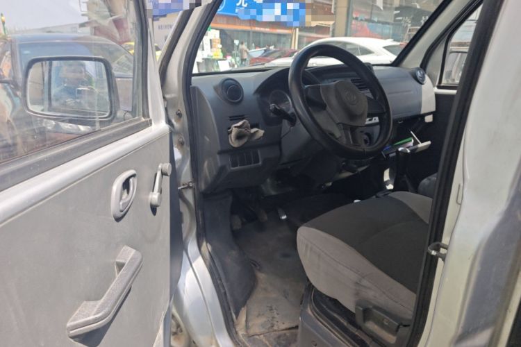 Used Dongfeng Xiaokang K05S 2016 1.2L Practical Version DK12-10 Driver Seat