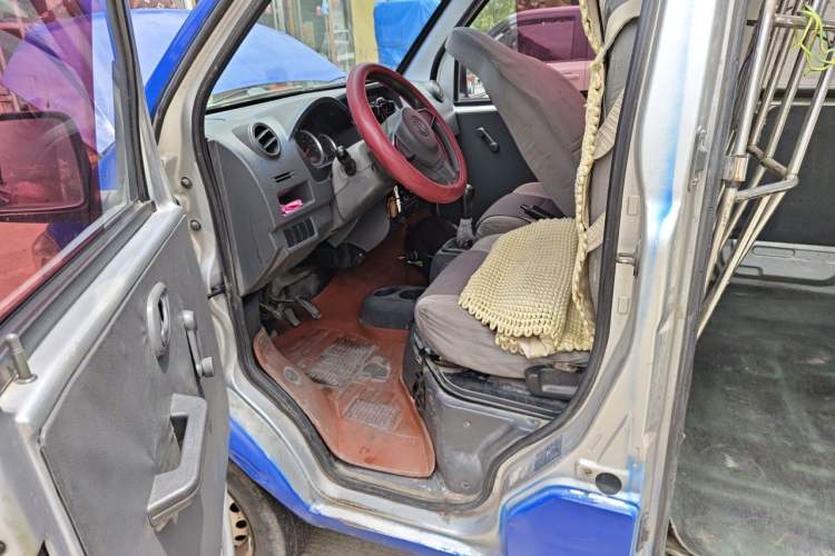 Used Dongfeng Xiaokang K05S 2016 1.2L Practical Version DK12-10 Driver Seat