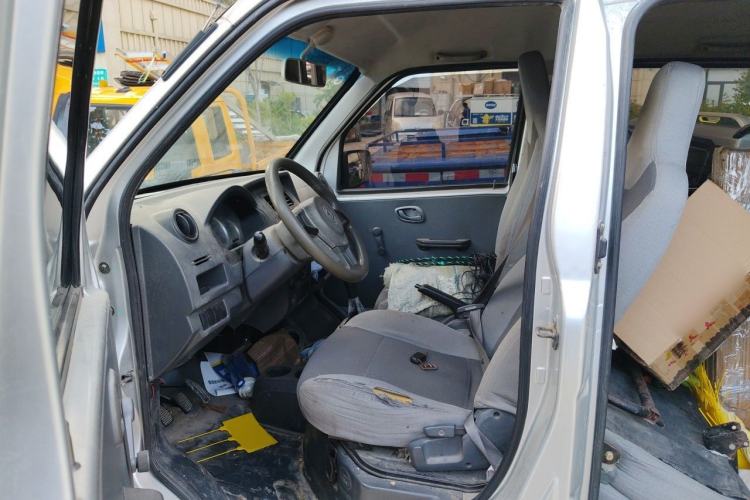 Used Dongfeng Xiaokang K05S 2016 1.2L Practical Version DK12-10 Driver Seat