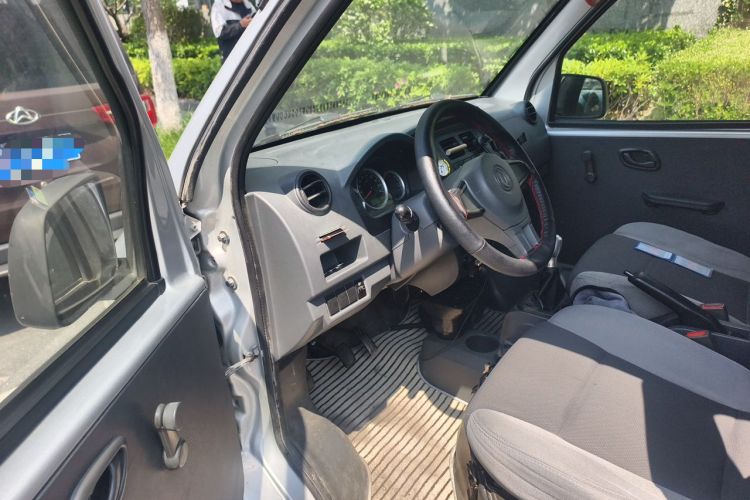 Used Dongfeng Xiaokang K05S 2016 1.2L Practical Version DK12-10 Driver Seat