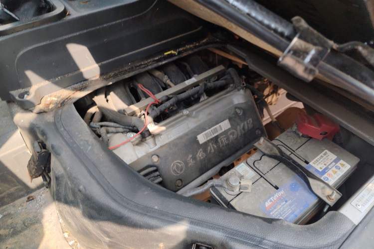 Used Dongfeng Xiaokang K05S 2016 1.2L Practical Version DK12-10 Engine Bay