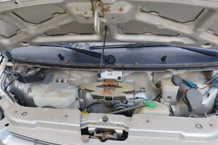 Used Dongfeng Xiaokang K05S 2016 1.2L Practical Version DK12-10 Engine Bay