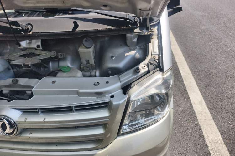 Used Dongfeng Xiaokang K05S 2016 1.2L Practical Version DK12-10 Engine Bay Left