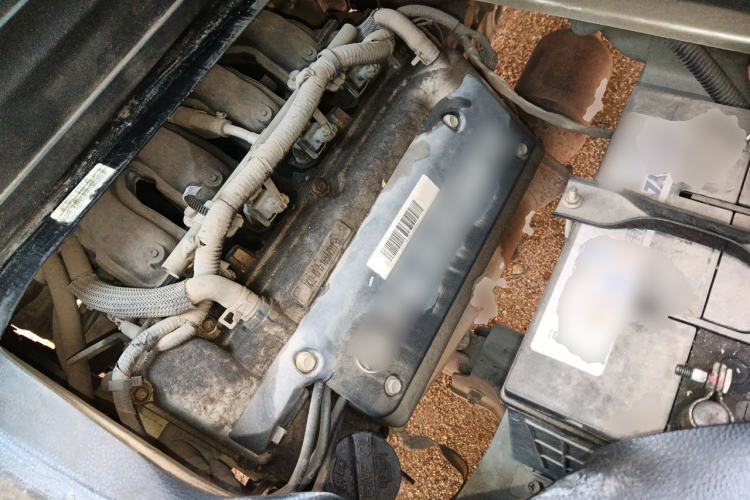 Used Dongfeng Xiaokang K05S 2016 1.2L Practical Version DK12-10 Engine Bay
