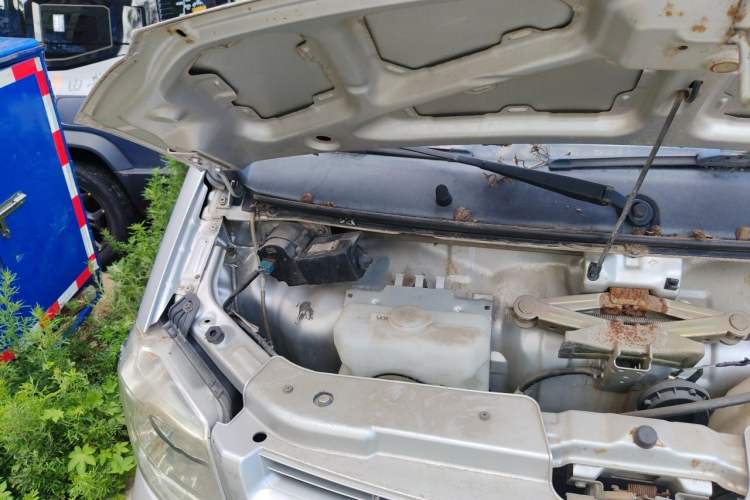 Used Dongfeng Xiaokang K05S 2016 1.2L Practical Version DK12-10 Engine Bay Right