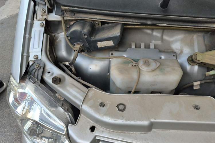 Used Dongfeng Xiaokang K05S  Engine Bay Right