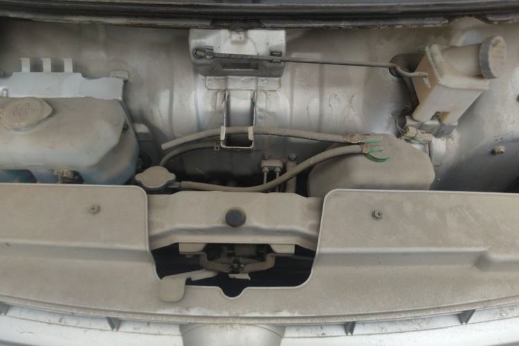 Used Dongfeng Xiaokang K05S 2016 1.2L Practical Version DK12-10 Engine Bay