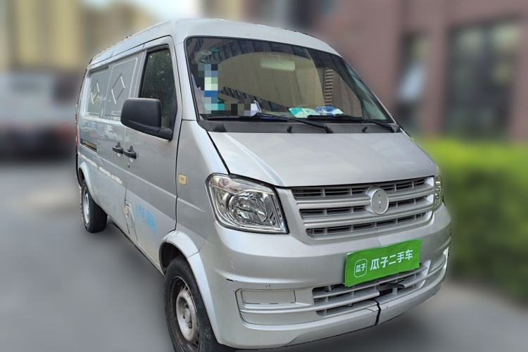 Used Dongfeng Xiaokang K05S  Front Right 45 Deg