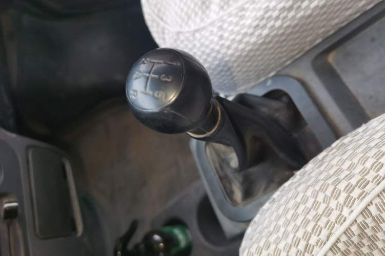 Used Dongfeng Xiaokang K05S 2016 1.0L Practical Version DK10 Gear Lever
