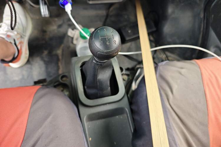 Used Dongfeng Xiaokang K05S 2016 1.0L Practical Version DK10 Gear Lever
