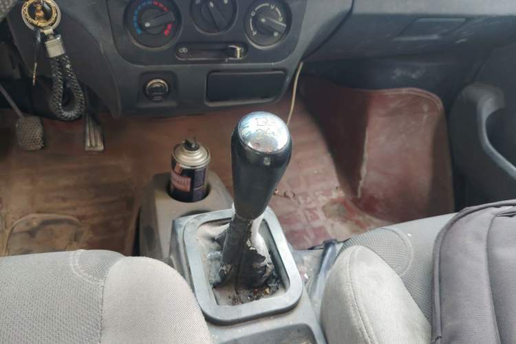 Used Dongfeng Xiaokang K05S 2016 1.2L Practical Version DK12-10 Gear Lever