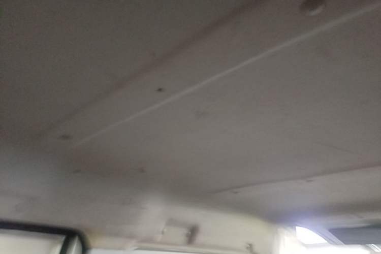 Used Dongfeng Xiaokang K05S 2016 1.2L Practical Version DK12-10 Headliner