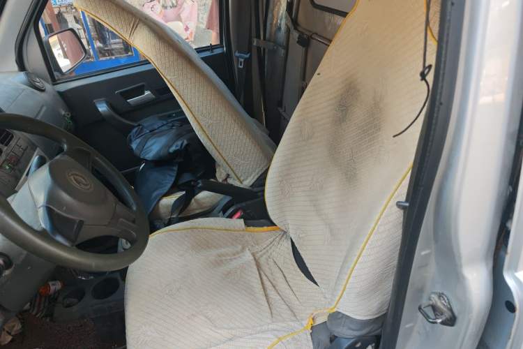 Used Dongfeng Xiaokang K05S 2016 1.2L Practical Version DK12-10 Left Front Seat