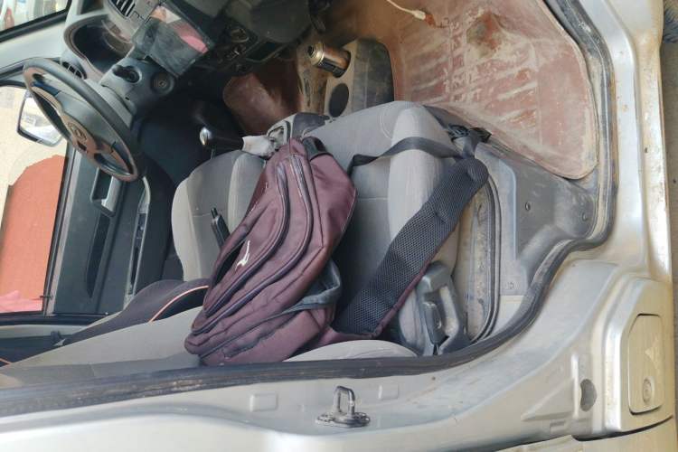 Used Dongfeng Xiaokang K05S 2016 1.2L Practical Version DK12-10 Left Rear Seat