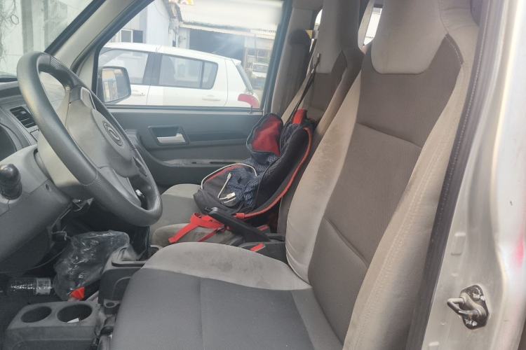 Used Dongfeng Xiaokang K05S 2016 1.2L Practical Version DK12-10 Left Rear Seat