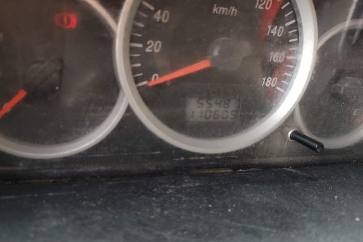 Used Dongfeng Xiaokang K05S 2016 1.2L Practical Version DK12-10 Odometer Close Up