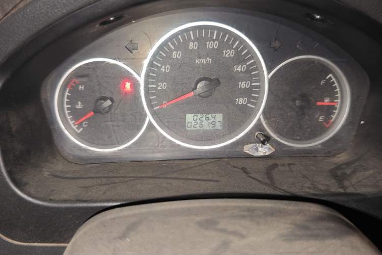 Used Dongfeng Xiaokang K05S 2016 1.2L Practical Version DK12-10 Odometer Close Up