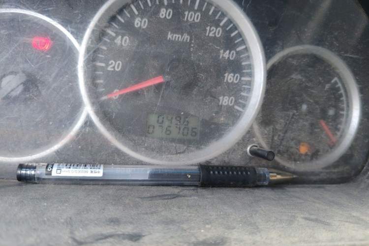 Used Dongfeng Xiaokang K05S 2016 1.2L Practical Version DK12-10 Odometer Close Up