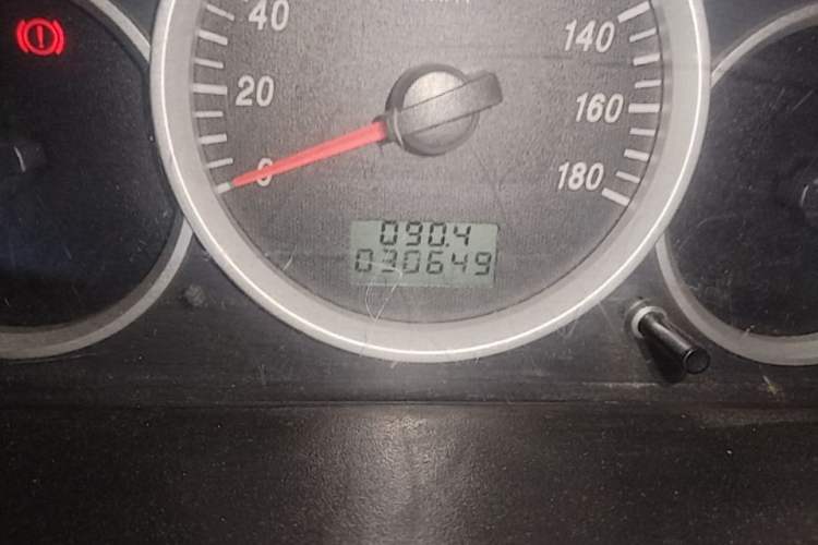 Used Dongfeng Xiaokang K05S 2016 1.2L Practical Version DK12-10 Odometer Close Up