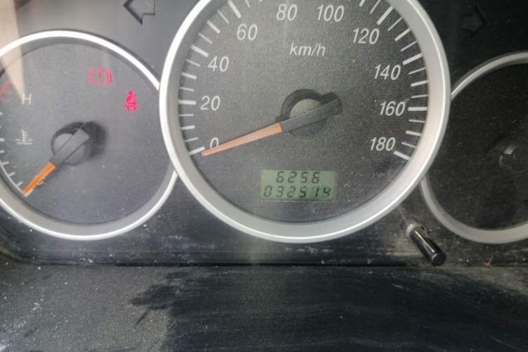 Used Dongfeng Xiaokang K05S  Odometer Close Up