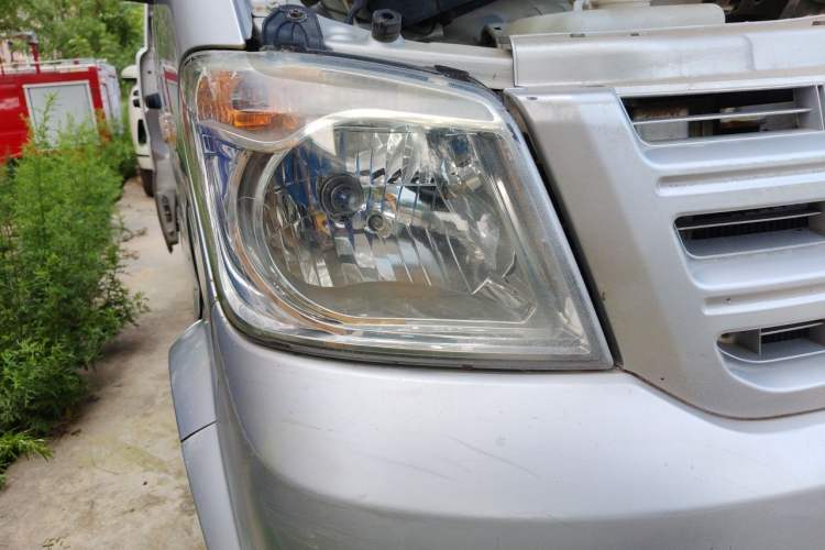 Used Dongfeng Xiaokang K05S 2016 1.2L Practical Version DK12-10 Right Front Headlight