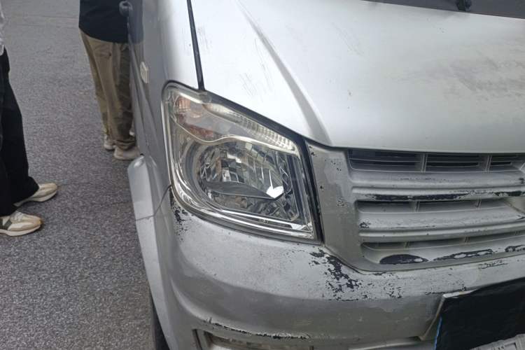 Used Dongfeng Xiaokang K05S 2016 1.2L Practical Version DK12-10 Right Front Headlight