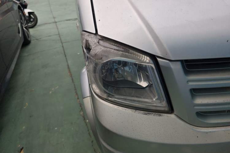 Used Dongfeng Xiaokang K05S 2016 1.0L Practical Version DK10 Right Front Headlight