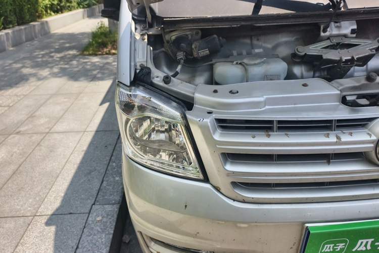Used Dongfeng Xiaokang K05S 2016 1.2L Practical Version DK12-10 Right Front Headlight