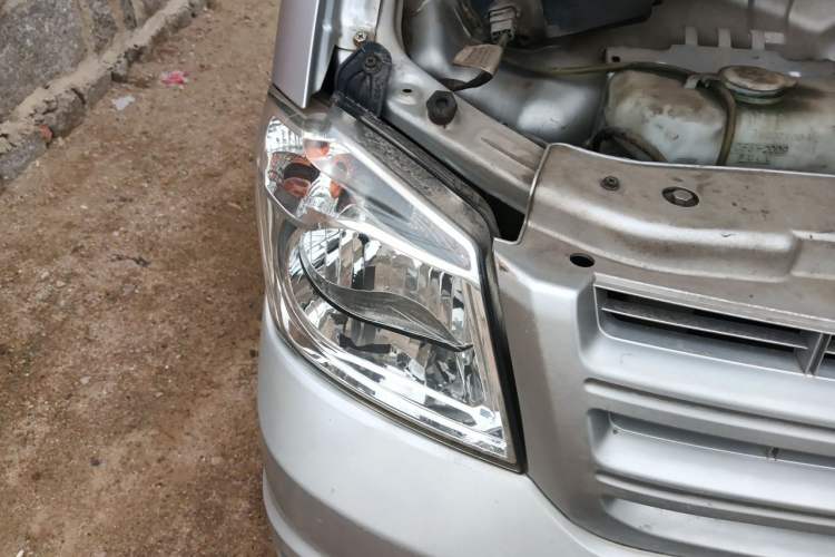 Used Dongfeng Xiaokang K05S 2016 1.2L Practical Version DK12-10 Right Front Headlight