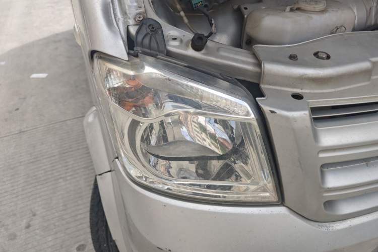 Used Dongfeng Xiaokang K05S 2016 1.2L Practical Version DK12-10 Right Front Headlight